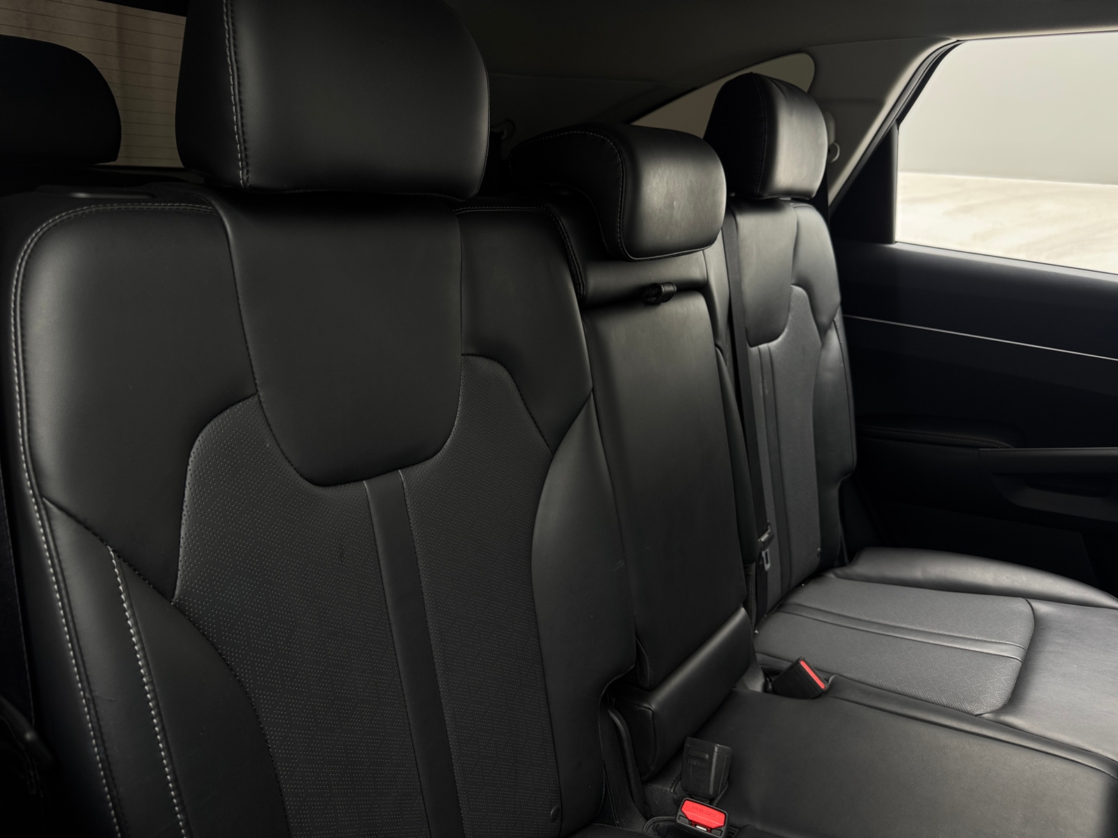 Thumbnail: 2023 Kia Sorento - 5