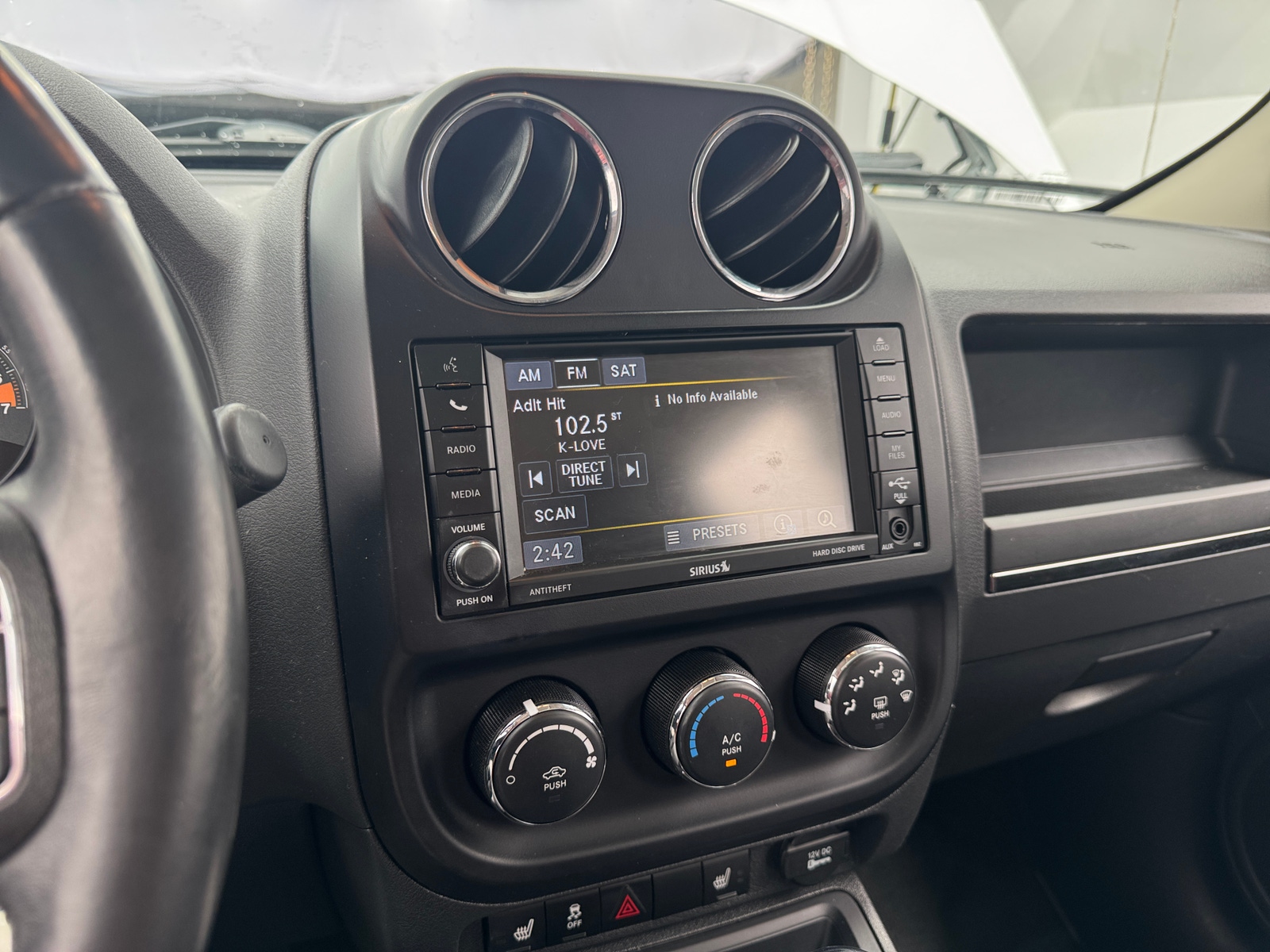 Thumbnail: 2017 Jeep Patriot - 3