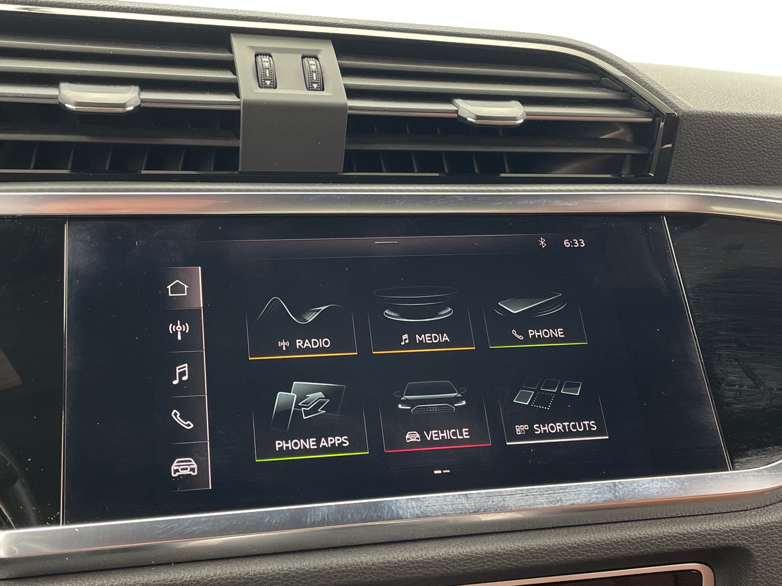 Thumbnail: 2020 Audi Q3 - 3