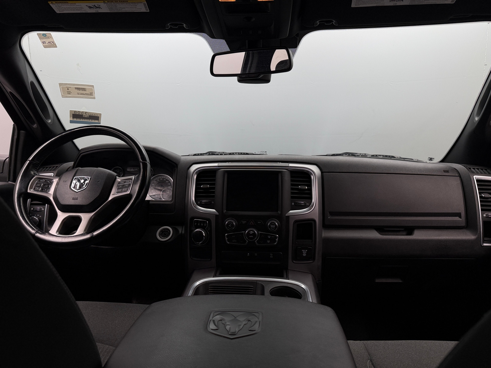 Thumbnail: 2021 RAM 1500 Classic - 3