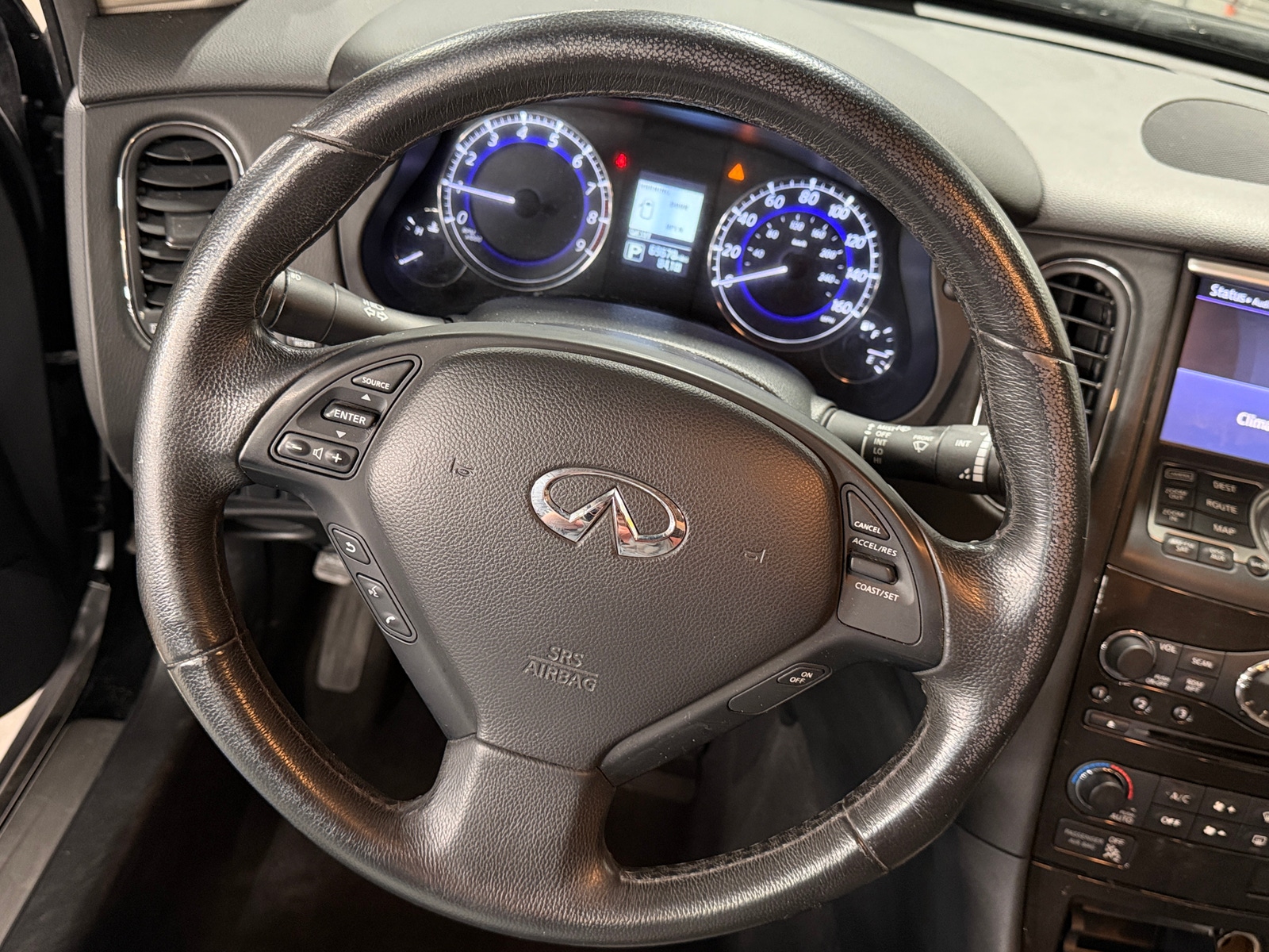 Thumbnail: 2017 INFINITI QX50 - 4