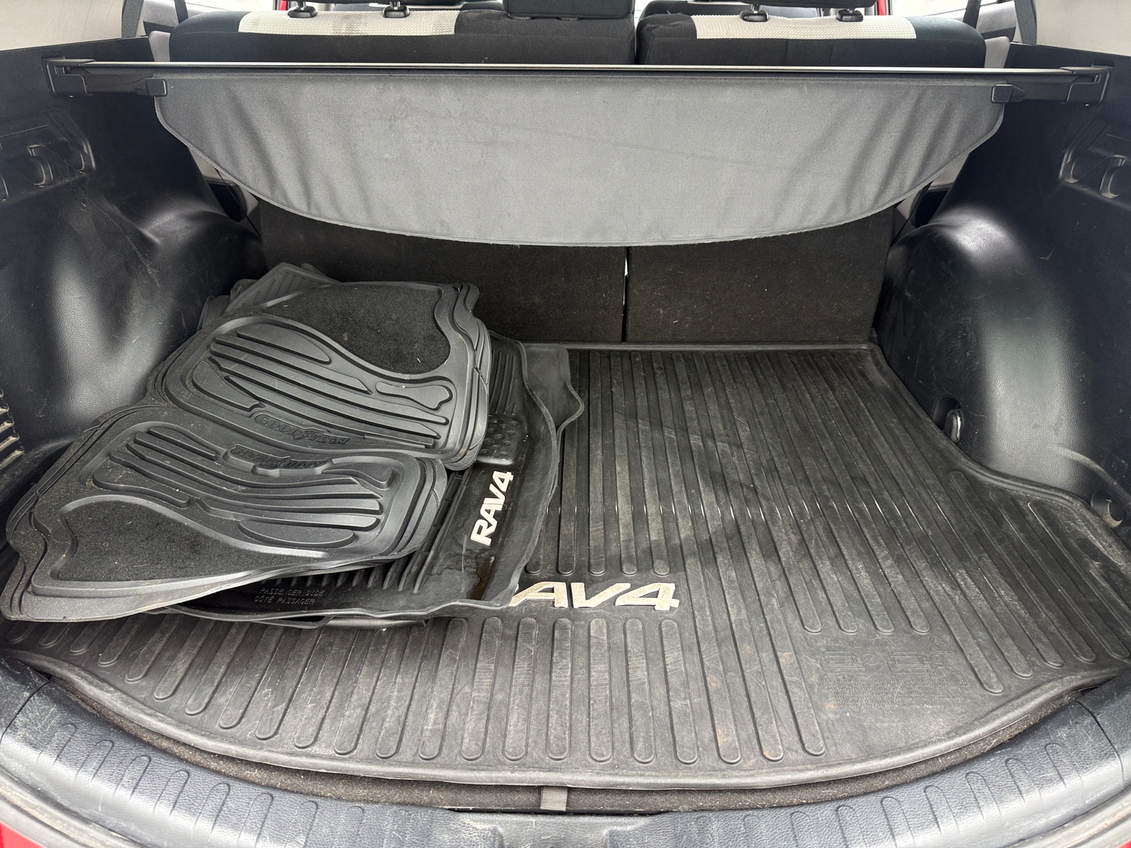 Thumbnail: 2016 Toyota RAV4 - 7