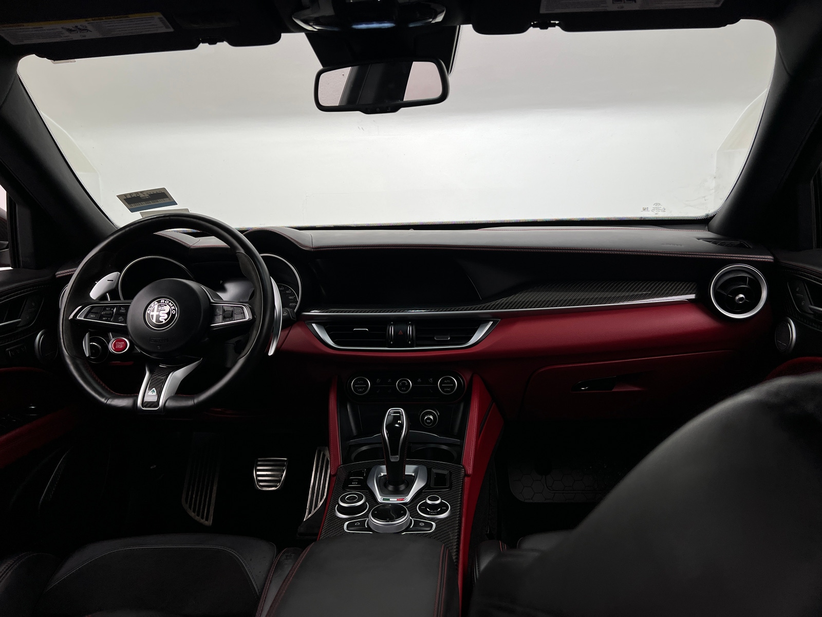 Thumbnail: 2021 Alfa Romeo Stelvio - 2