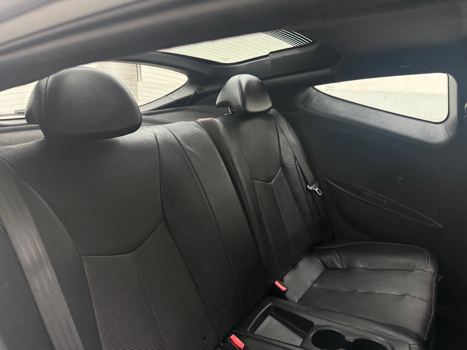 Thumbnail: 2016 Hyundai Veloster - 5