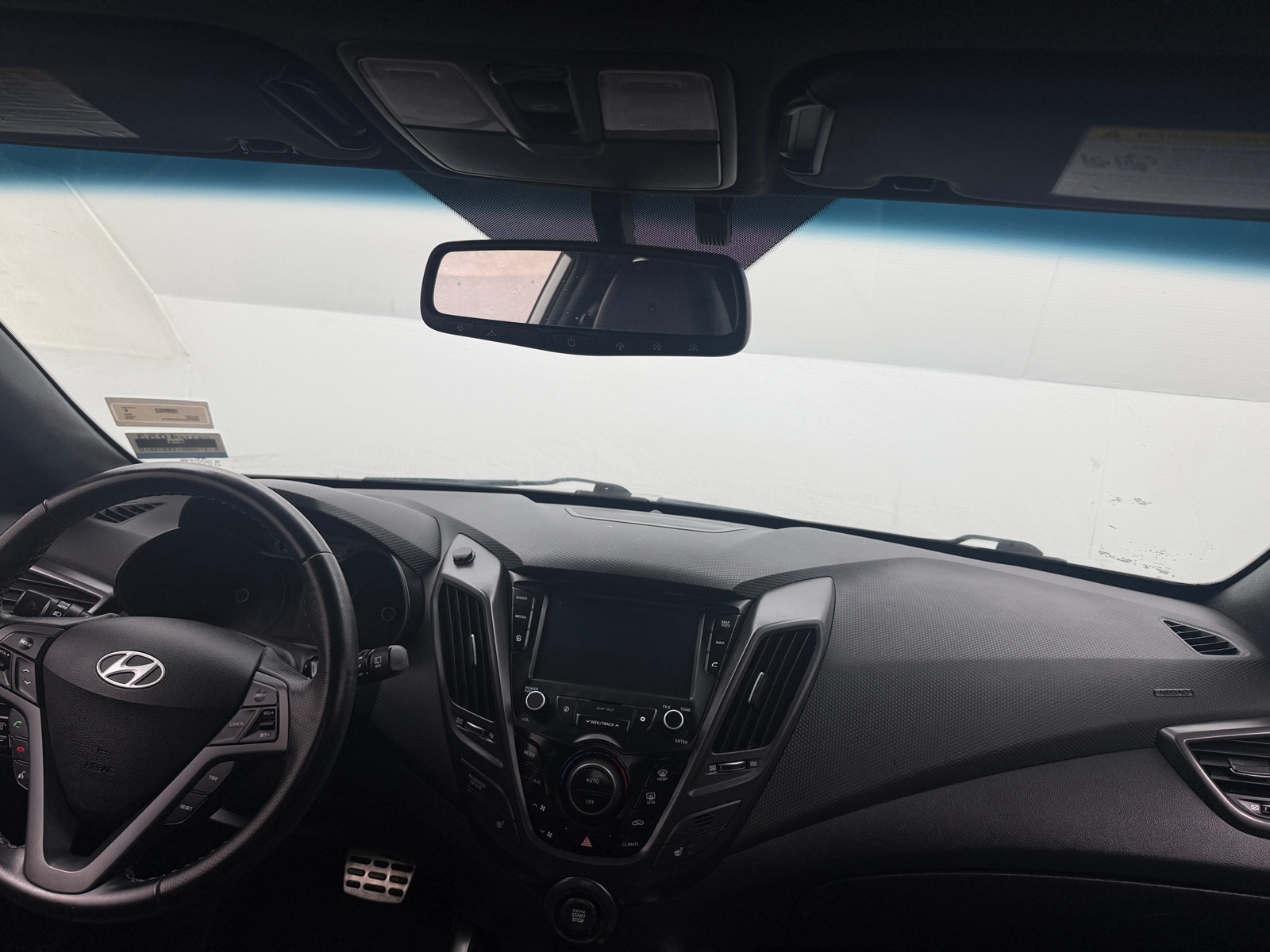 Thumbnail: 2016 Hyundai Veloster - 2