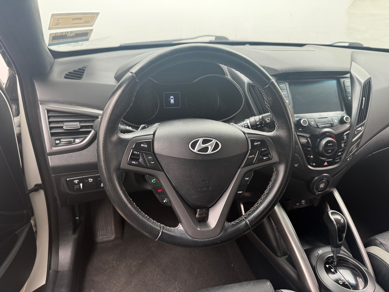 Thumbnail: 2016 Hyundai Veloster - 4