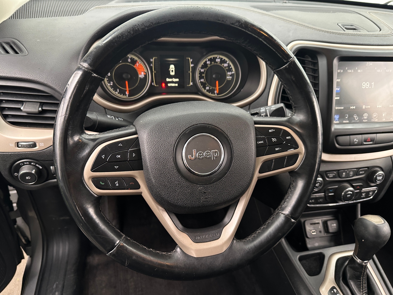 Thumbnail: 2017 Jeep Cherokee - 5