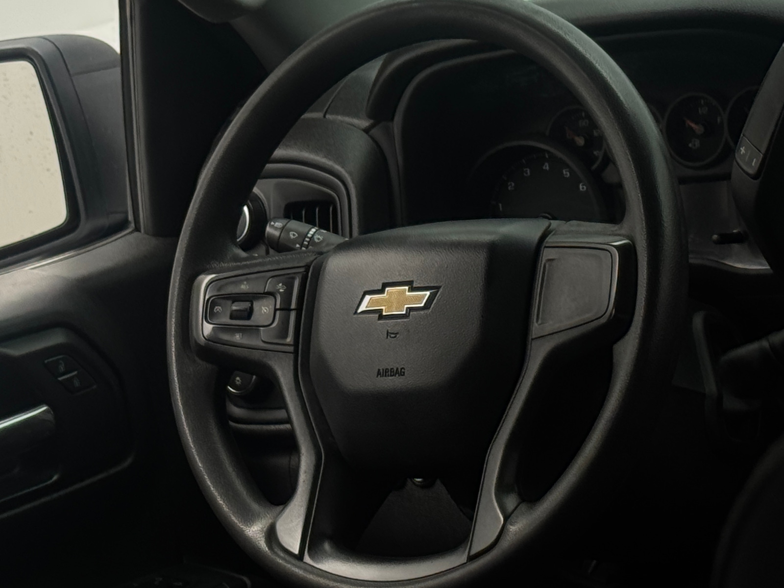 Thumbnail: 2024 Chevrolet Silverado 1500 - 5