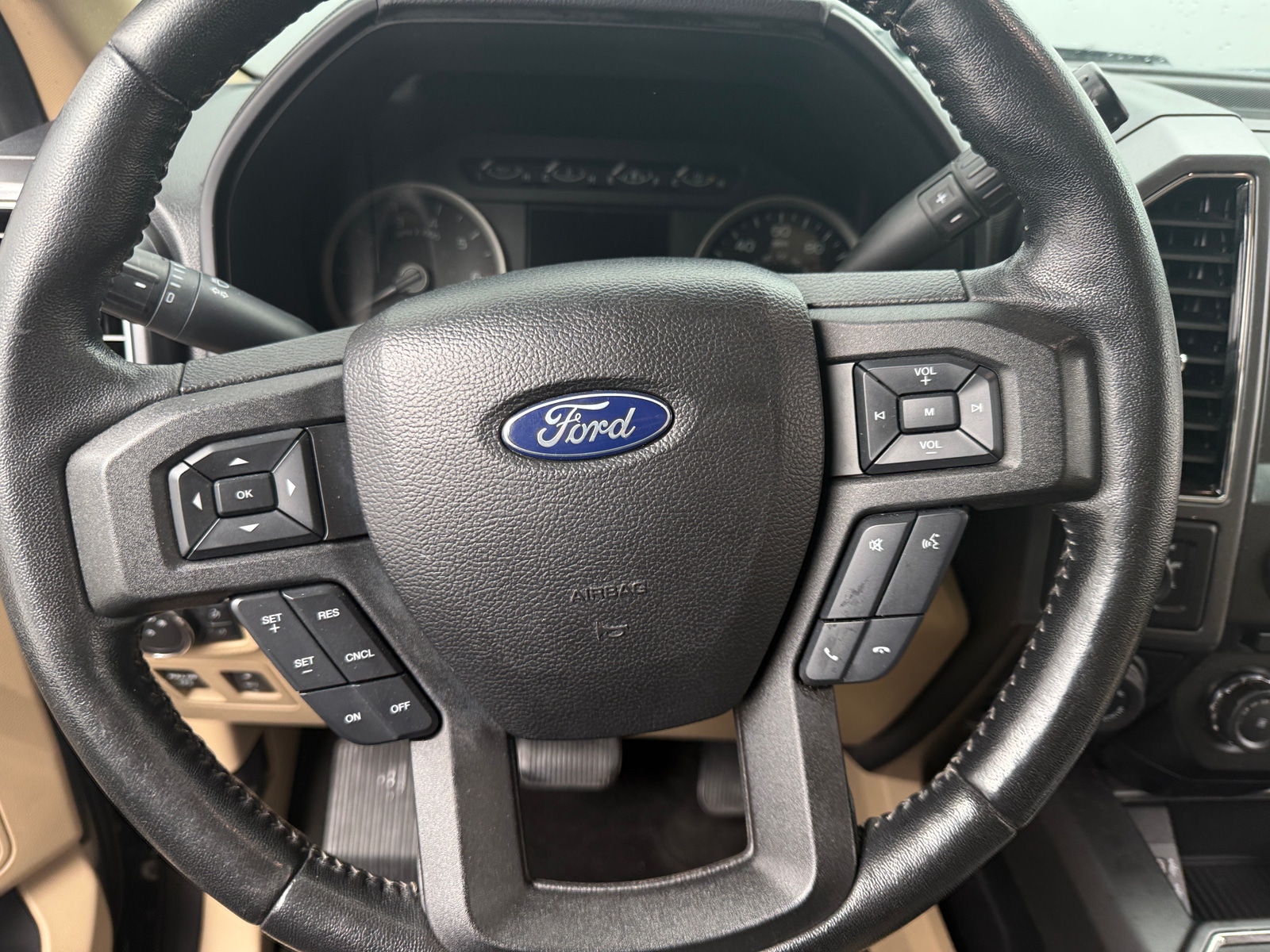 Thumbnail: 2018 Ford Econoline - 5