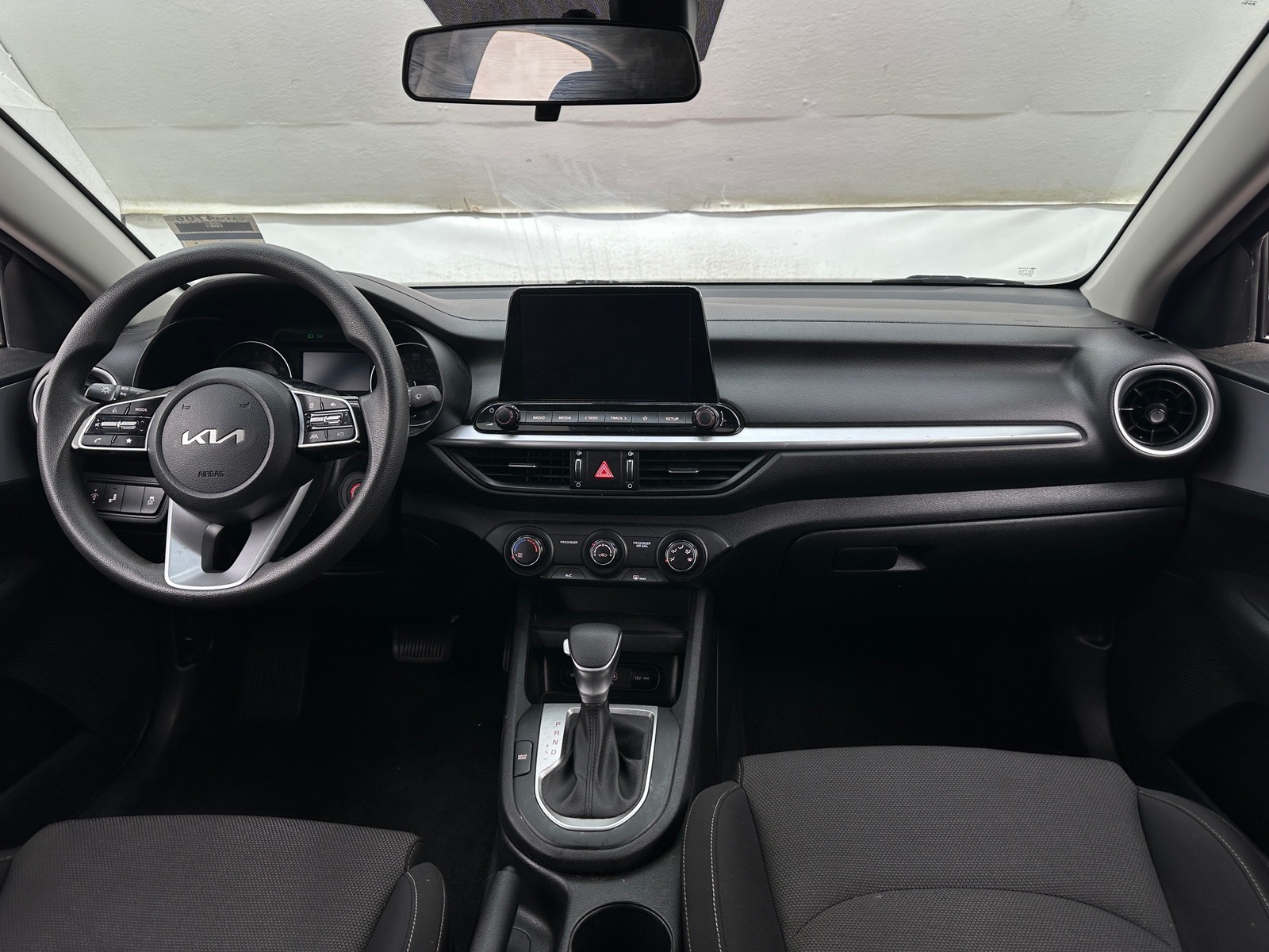 Thumbnail: 2023 Kia Forte - 3