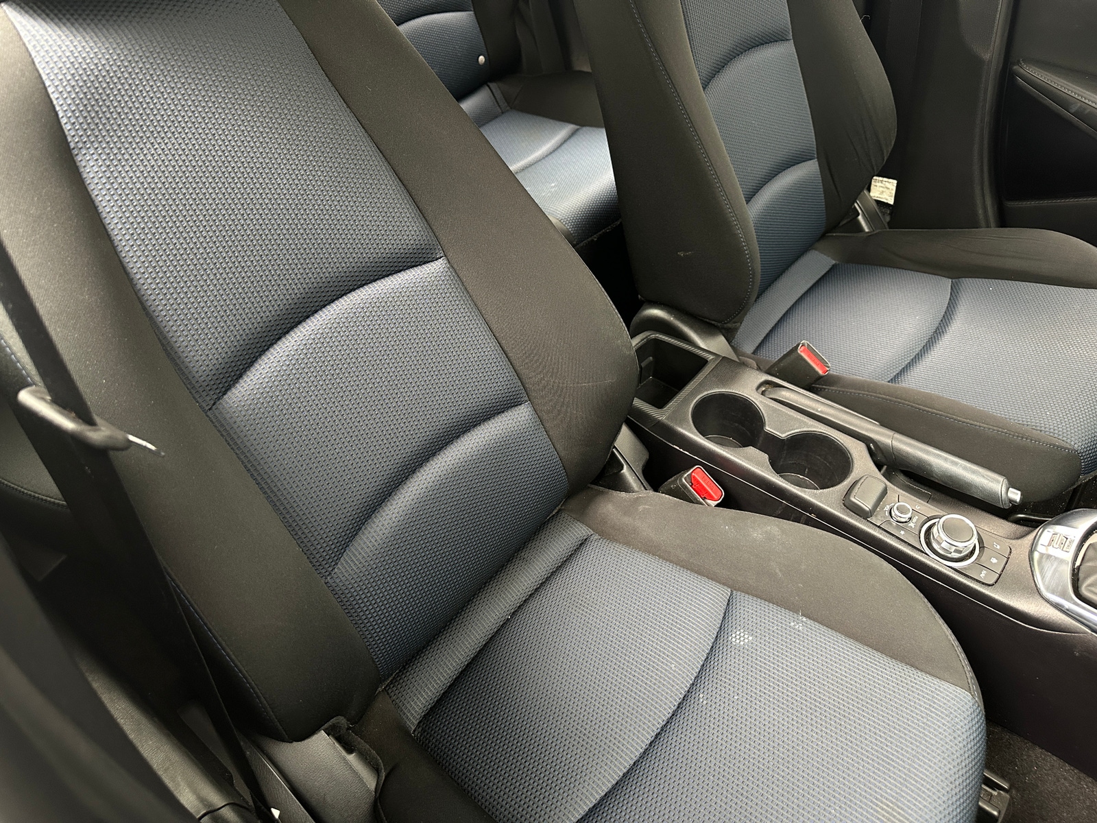 Thumbnail: 2017 Toyota Yaris iA - 2