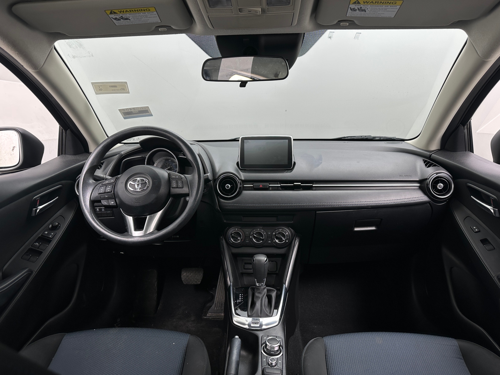 Thumbnail: 2017 Toyota Yaris iA - 3