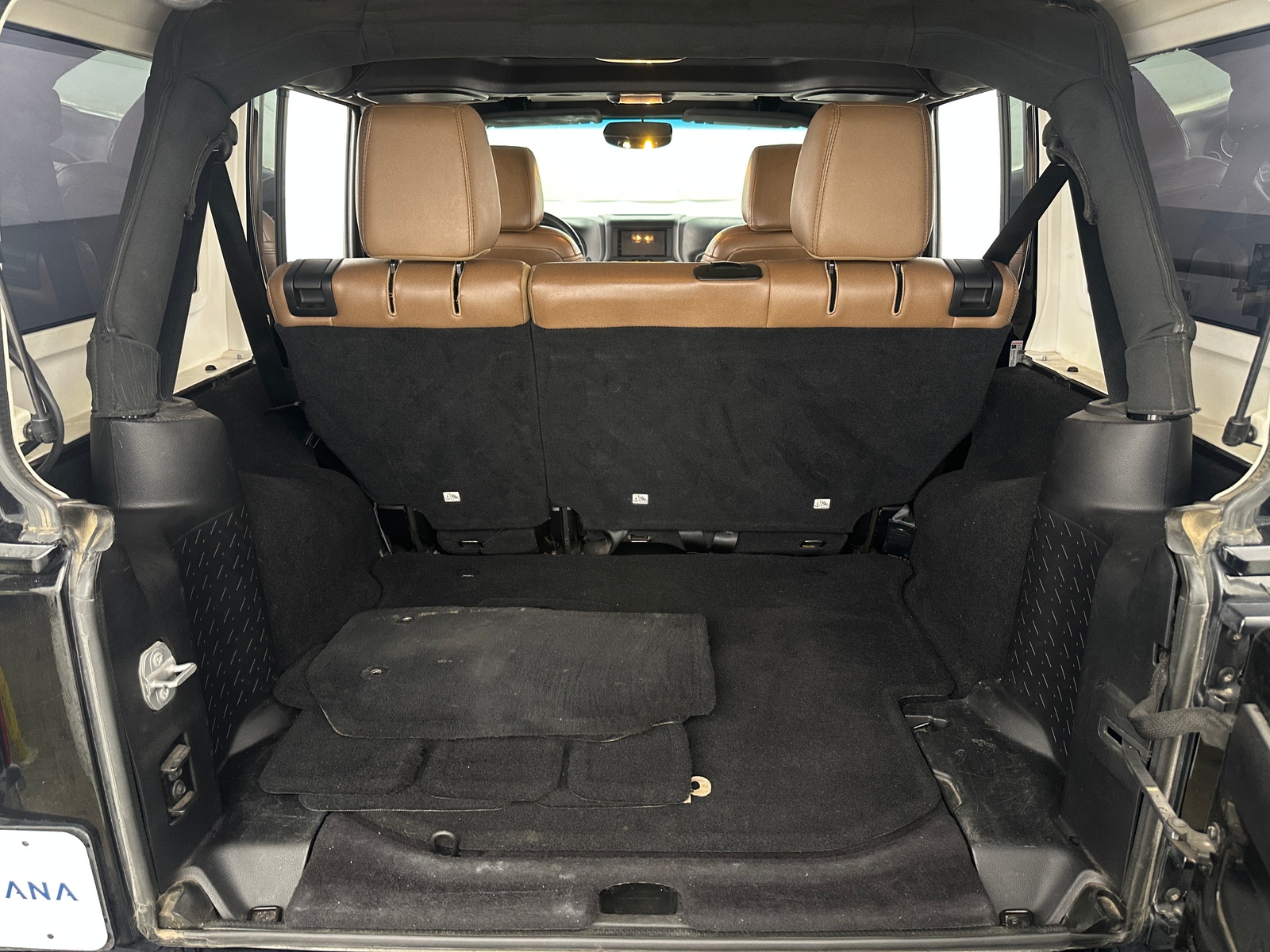Thumbnail: 2016 Jeep Wrangler - 7