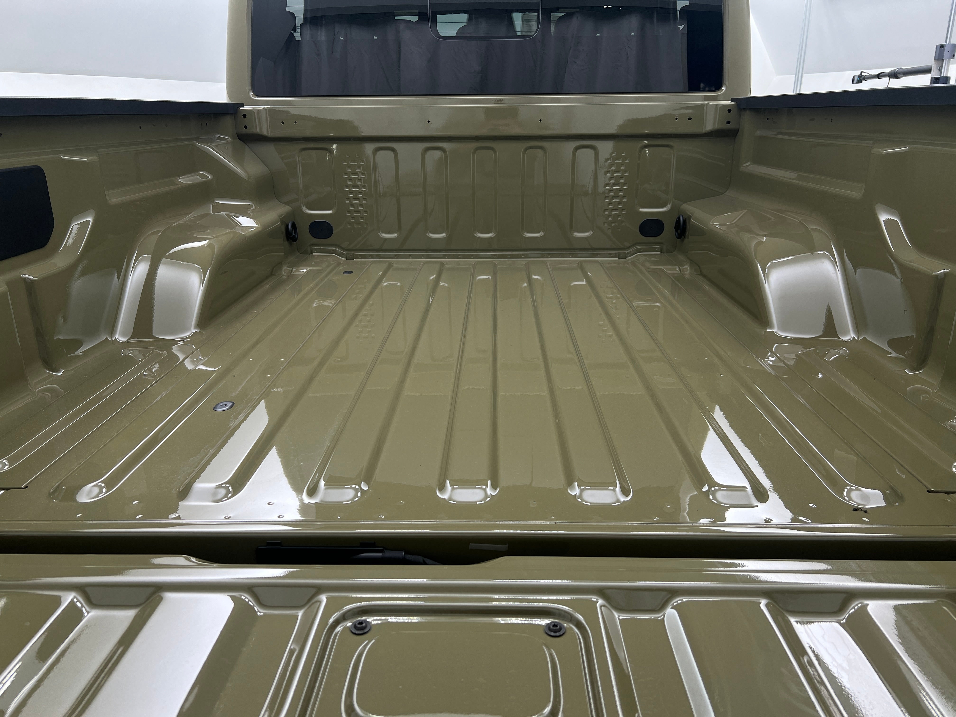 2026 Jeep Gladiator Mojave Auto's photo