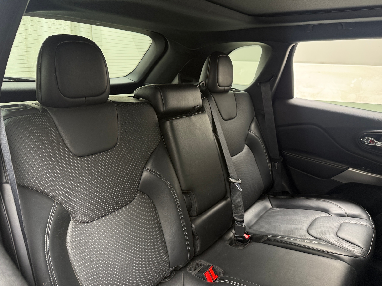 Thumbnail: 2021 Jeep Cherokee - 5