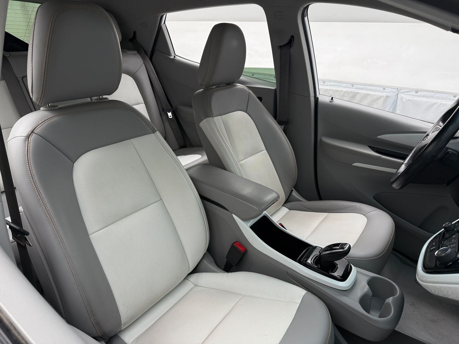 Thumbnail: 2019 Chevrolet Bolt EV - 2