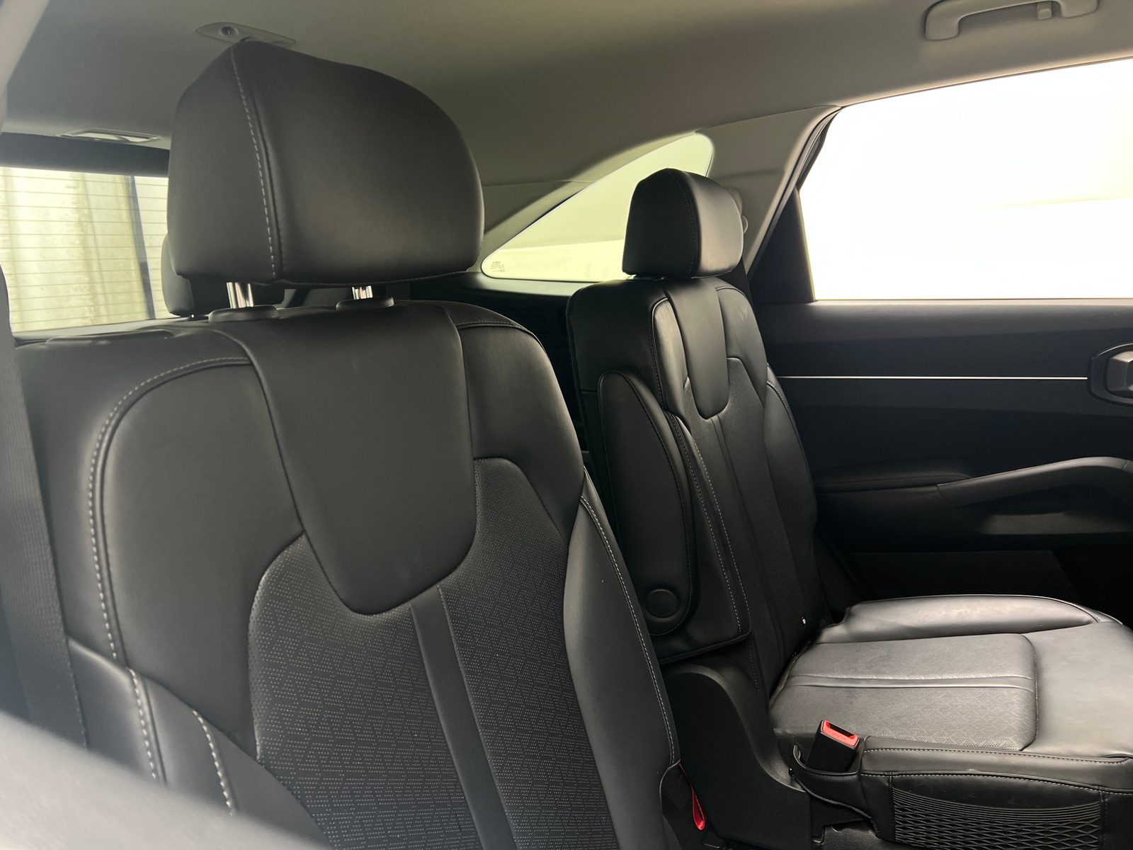 Thumbnail: 2023 Kia Sorento - 5