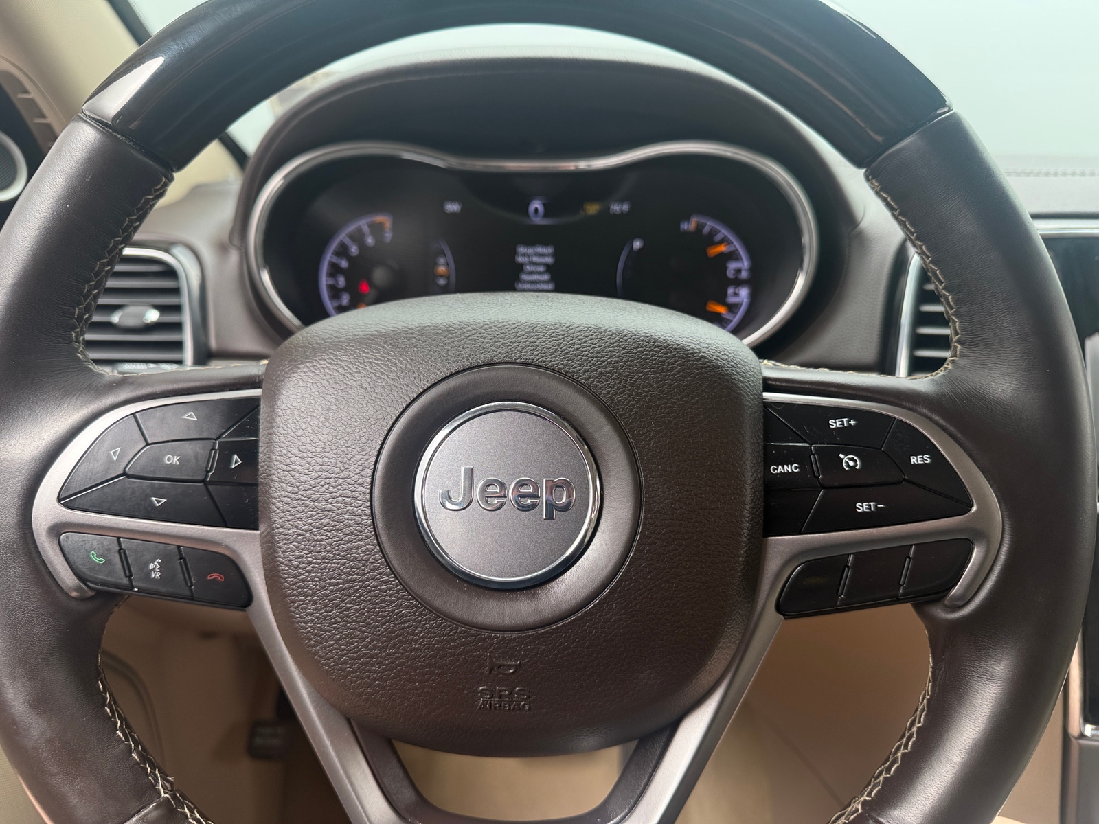 Thumbnail: 2020 Jeep Grand Cherokee - 4