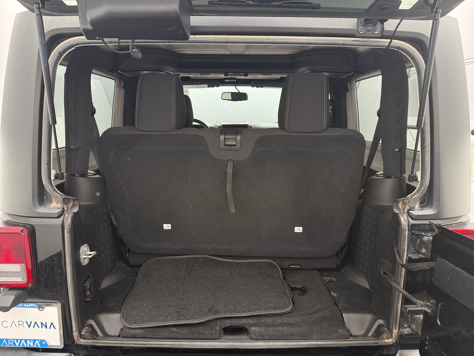 Thumbnail: 2016 Jeep Wrangler - 7