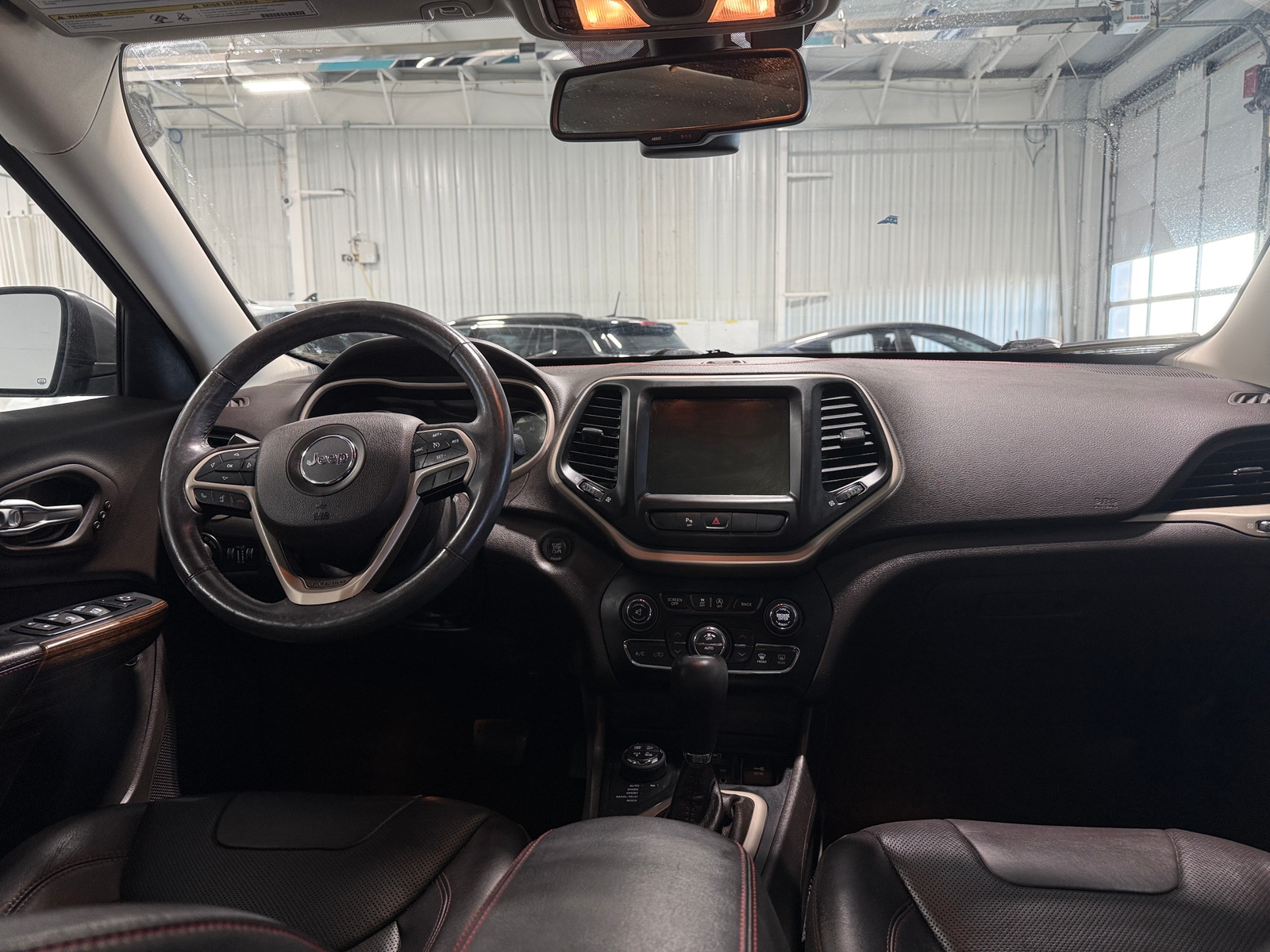 Thumbnail: 2015 Jeep Cherokee - 3