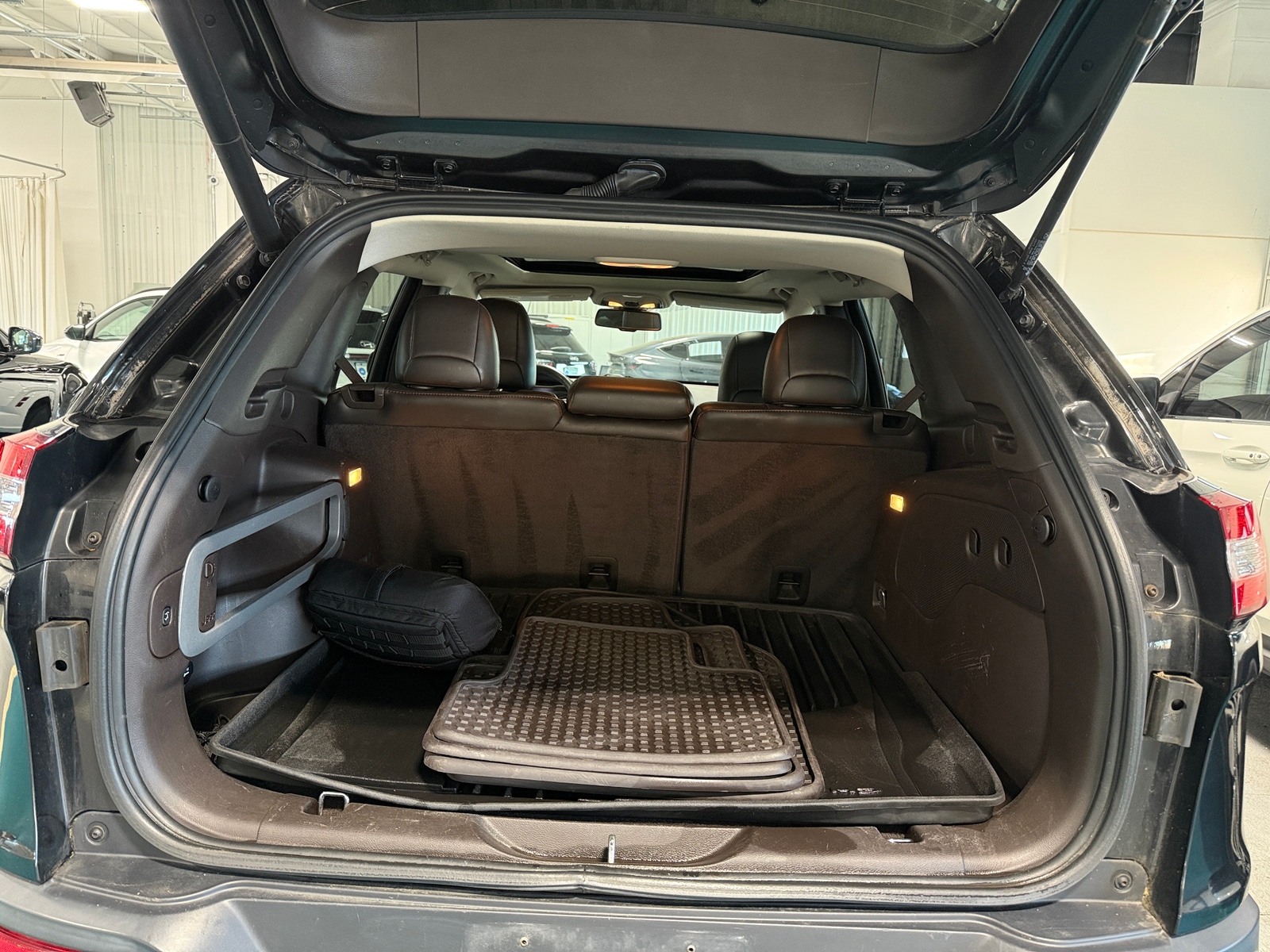 Thumbnail: 2015 Jeep Cherokee - 7