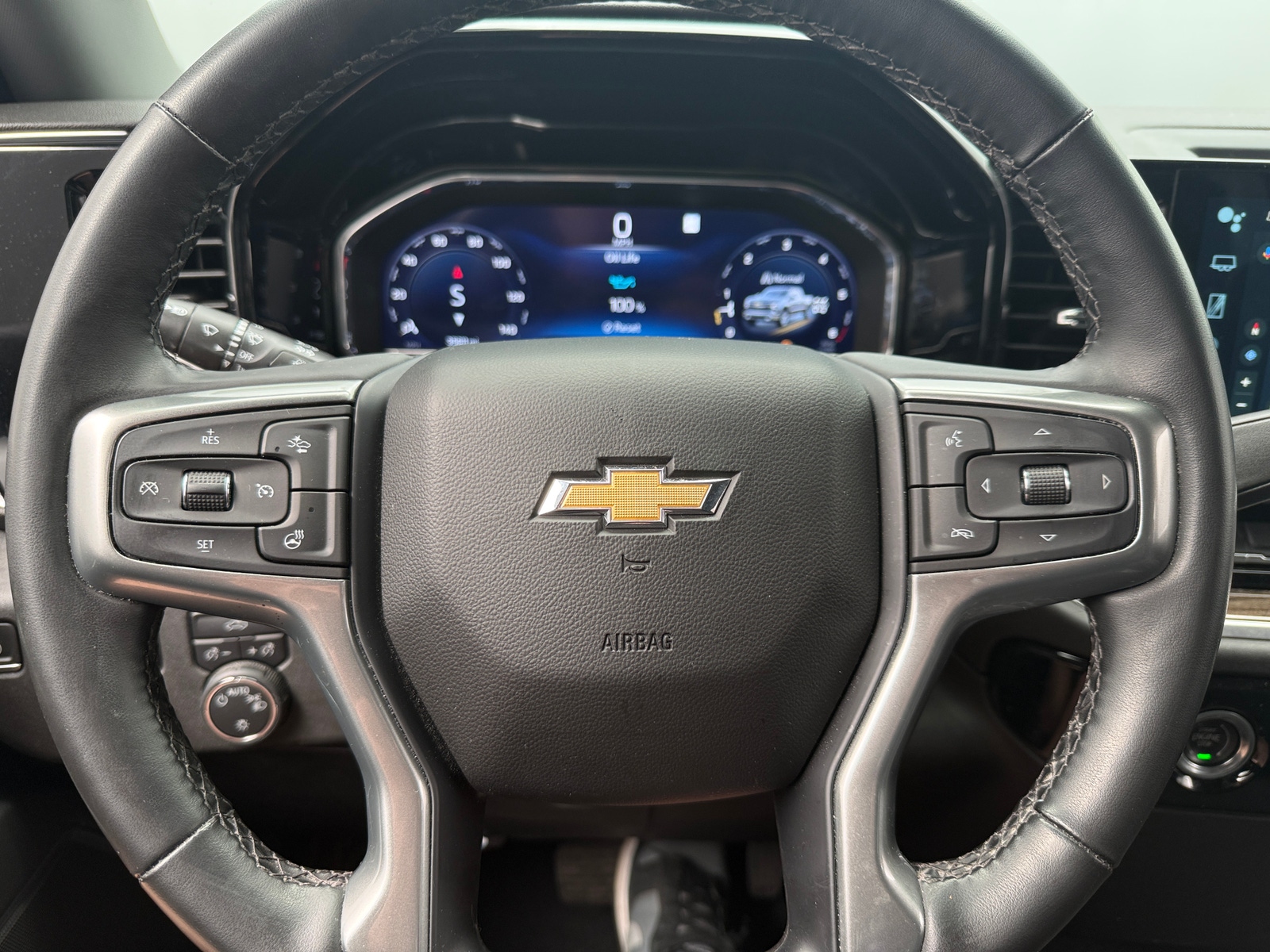 Thumbnail: 2023 Chevrolet Silverado 1500 - 5