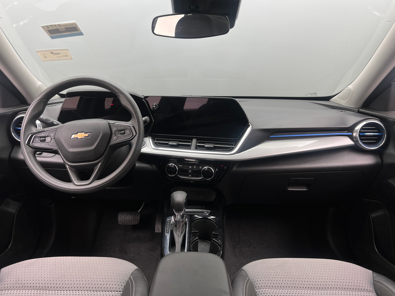 Thumbnail: 2025 Chevrolet Trax - 3