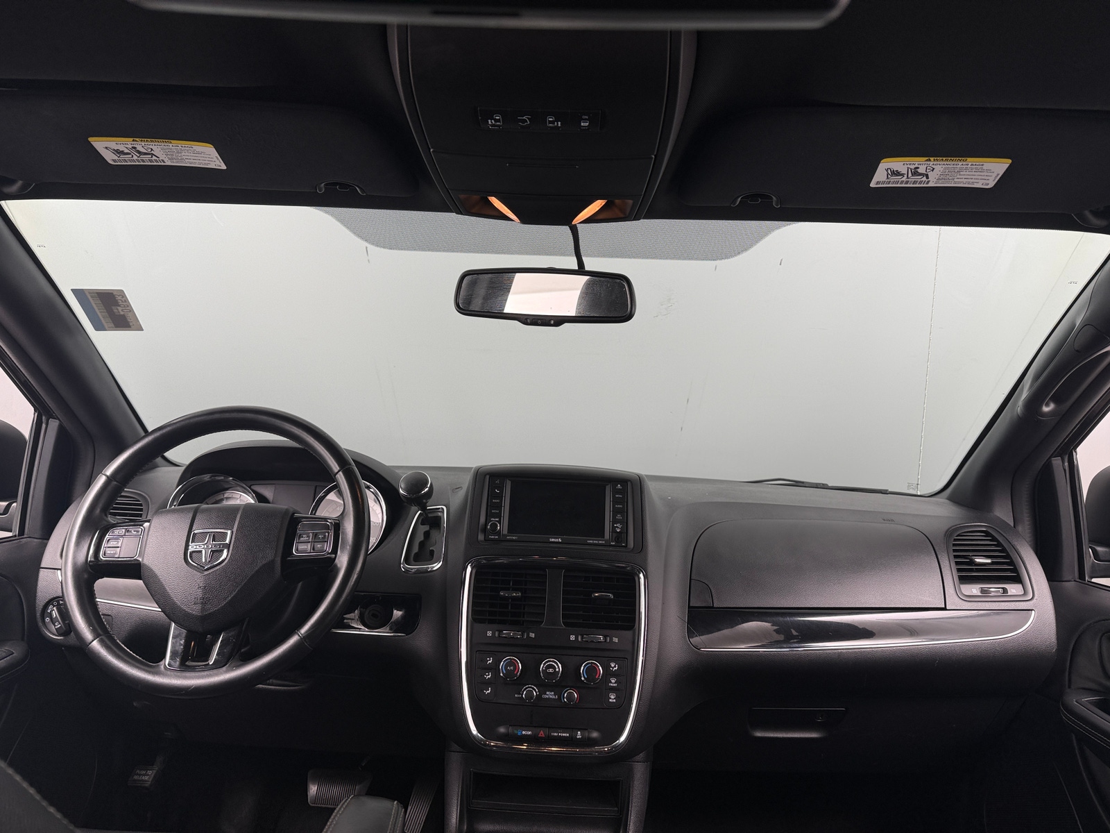 Thumbnail: 2017 Dodge Grand Caravan - 2