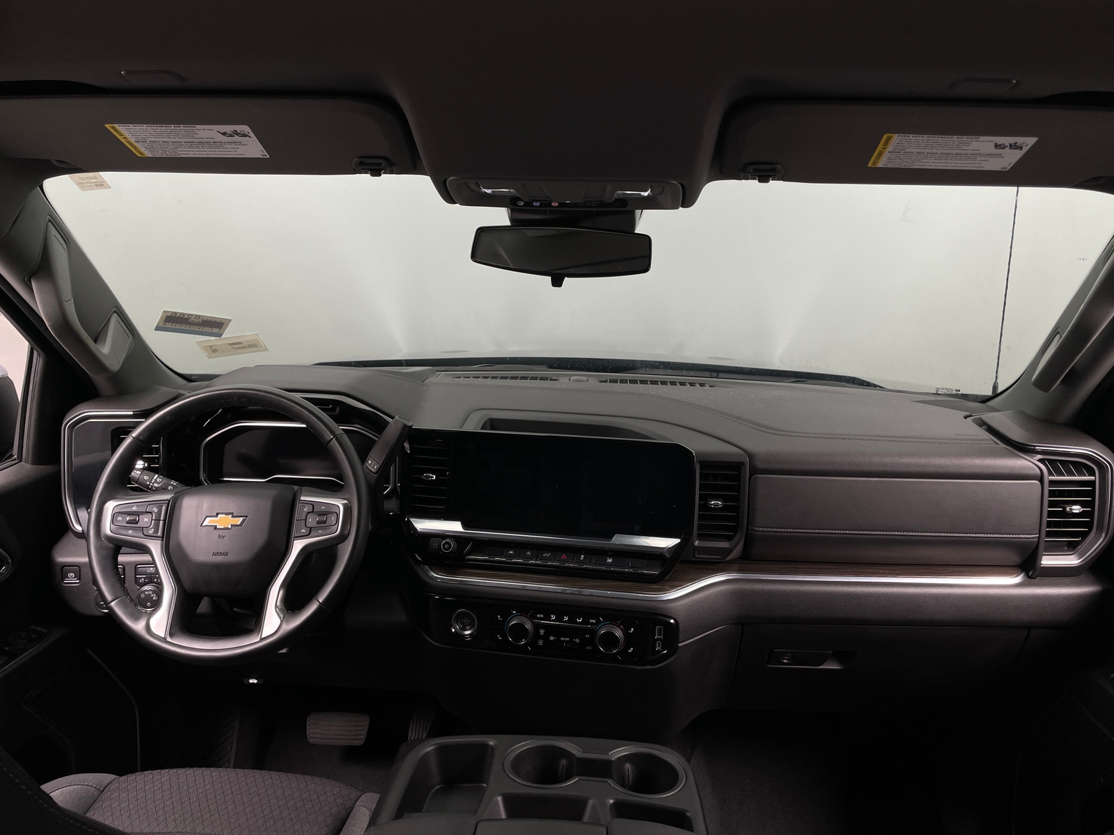 Thumbnail: 2024 Chevrolet Silverado 1500 - 3