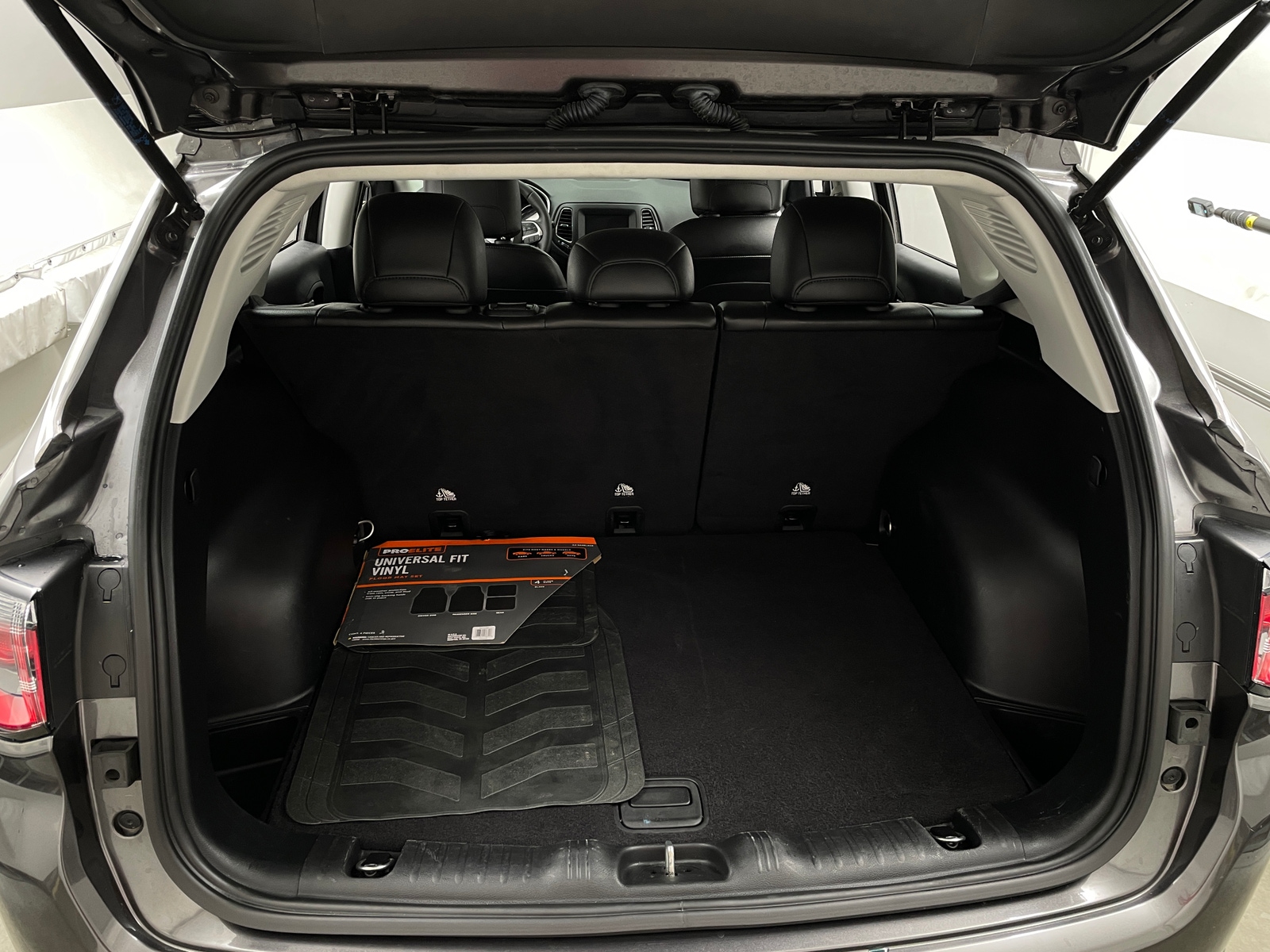 Thumbnail: 2021 Jeep Compass - 7