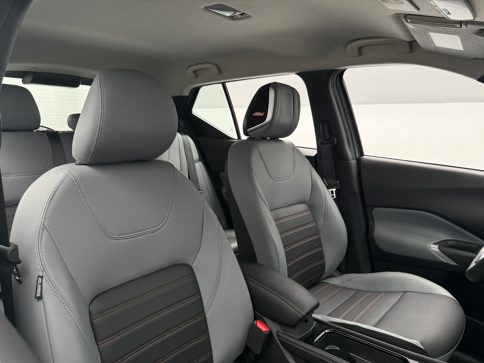 Thumbnail: 2024 Nissan Kicks - 2