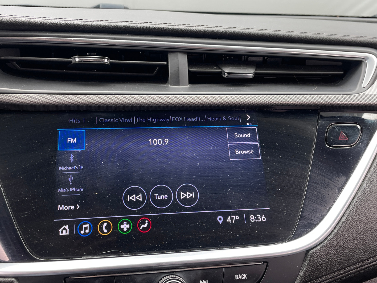 Thumbnail: 2020 Buick Encore GX - 3
