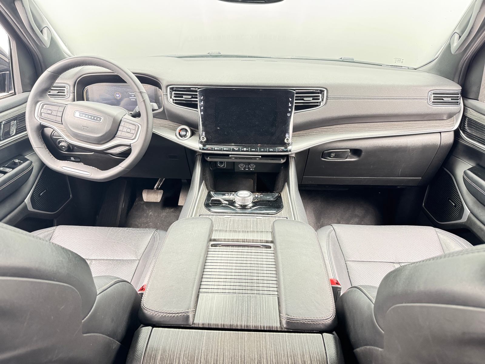 Thumbnail: 2024 Jeep Wagoneer - 2