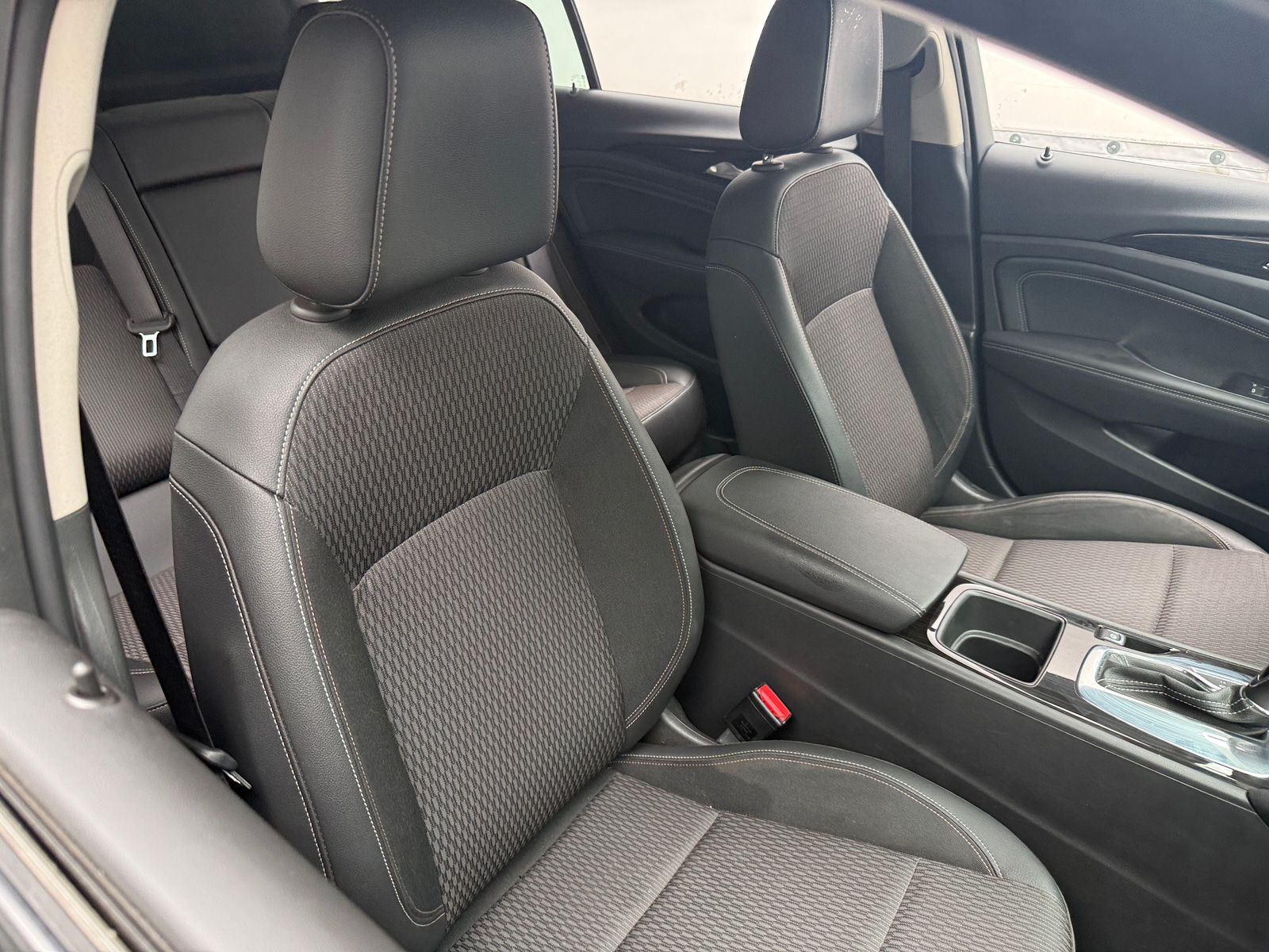 Thumbnail: 2018 Buick Regal - 2