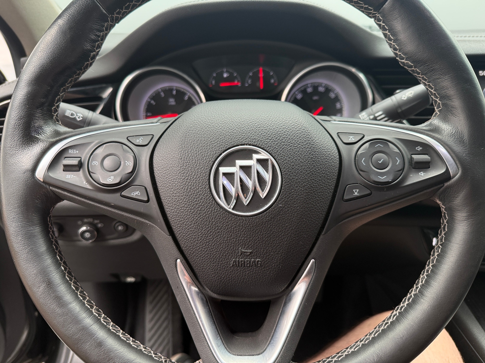 Thumbnail: 2018 Buick Regal - 5