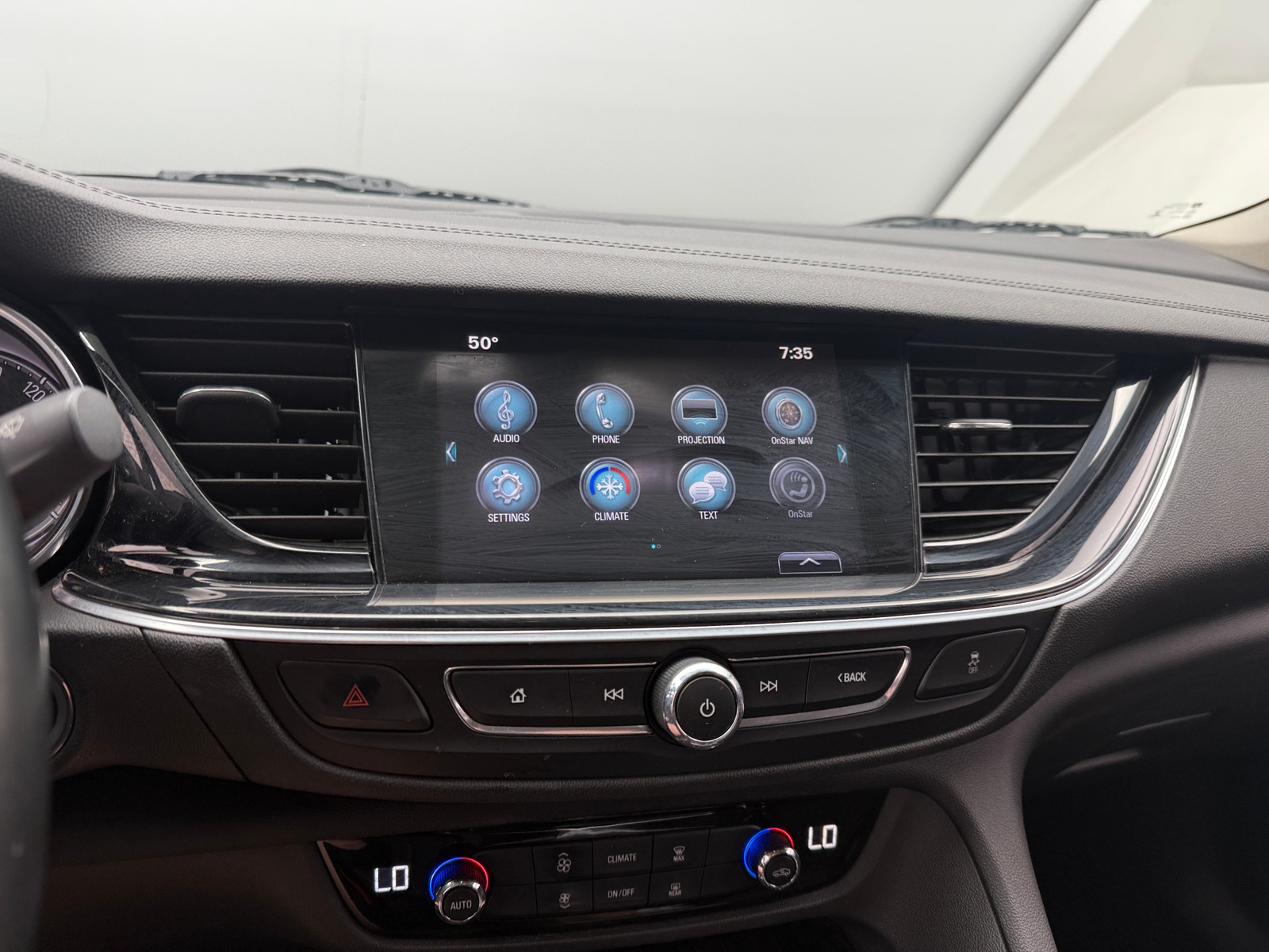 Thumbnail: 2018 Buick Regal - 4