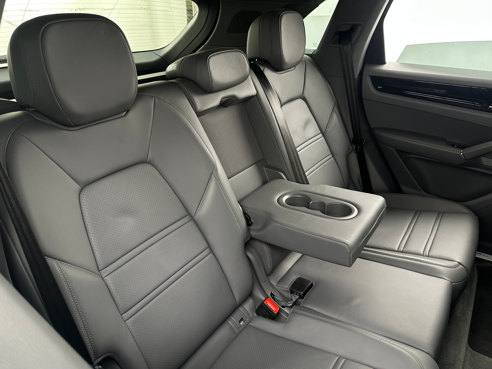 Thumbnail: 2019 Porsche Cayenne - 5