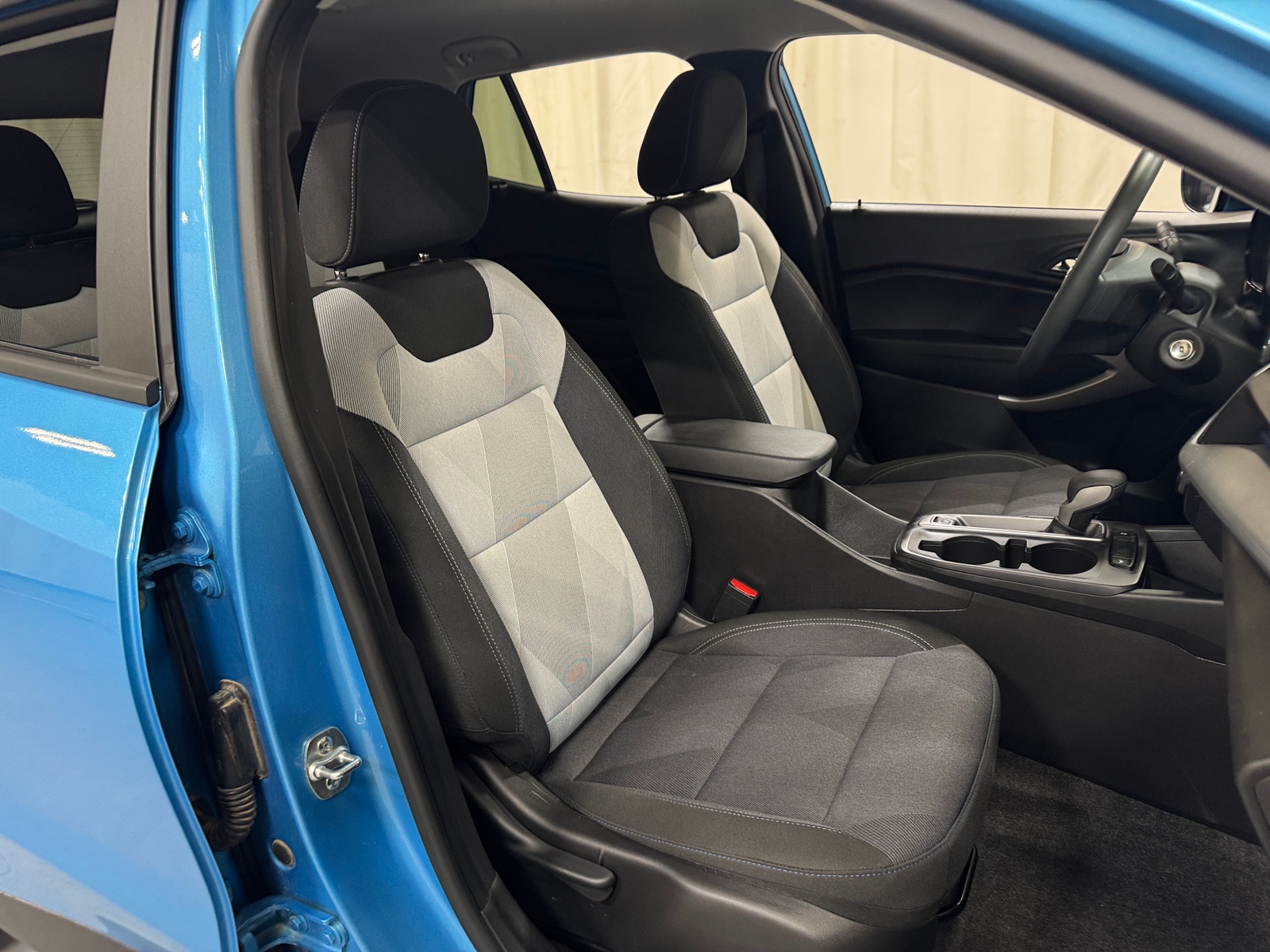 Thumbnail: 2025 Chevrolet Trax - 2