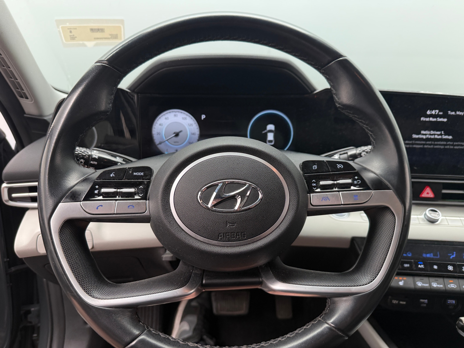 Thumbnail: 2023 Hyundai Elantra - 4