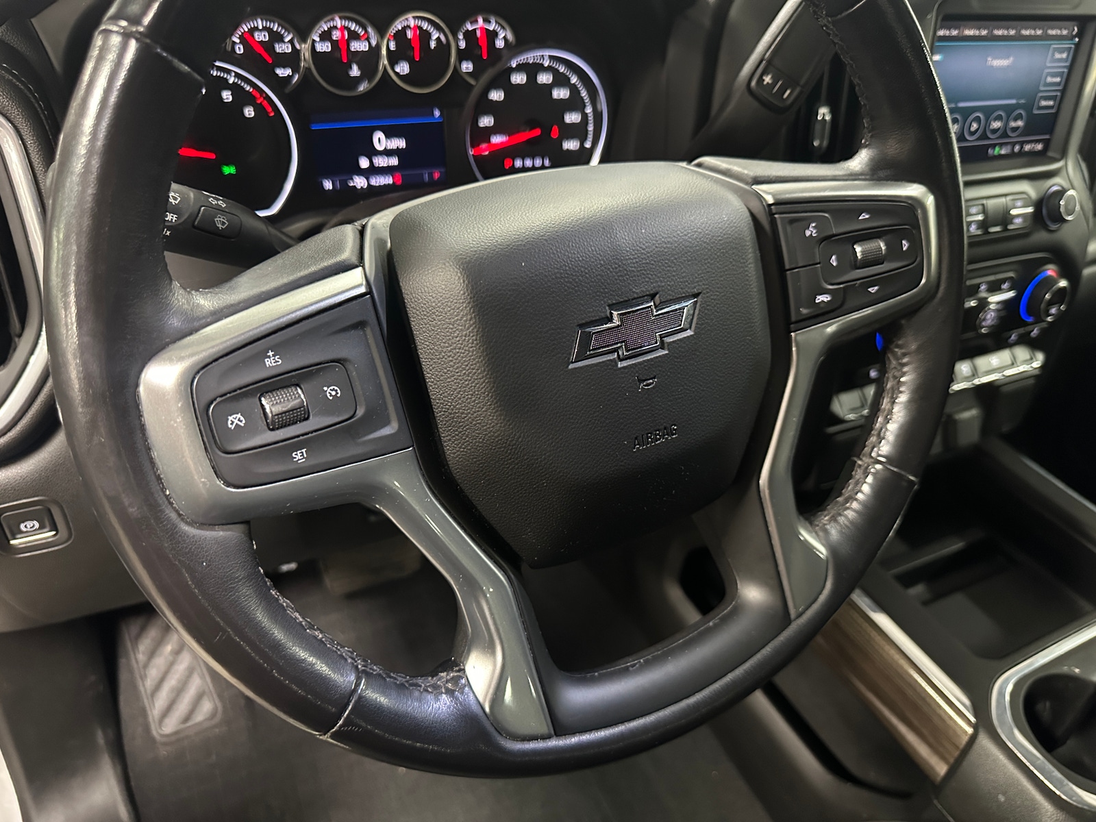 Thumbnail: 2022 Chevrolet Silverado 1500 - 5