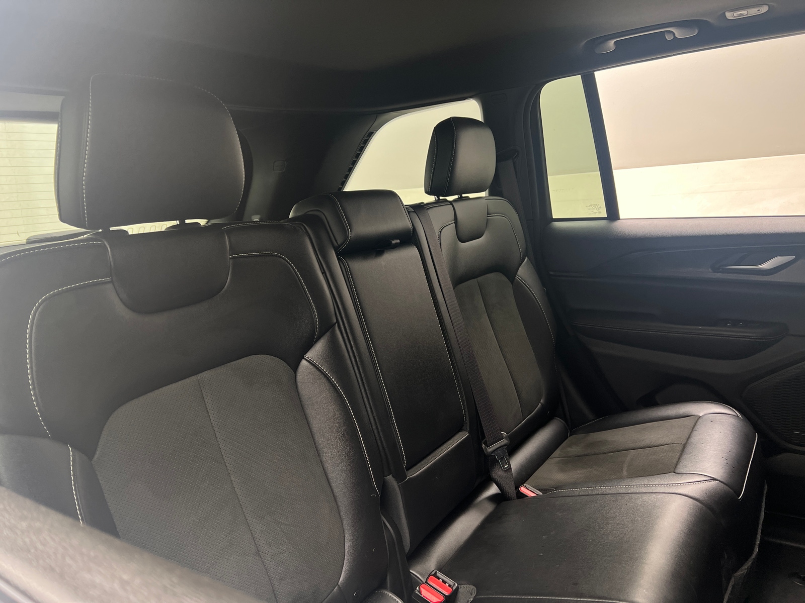 Thumbnail: 2023 Jeep Grand Cherokee - 5