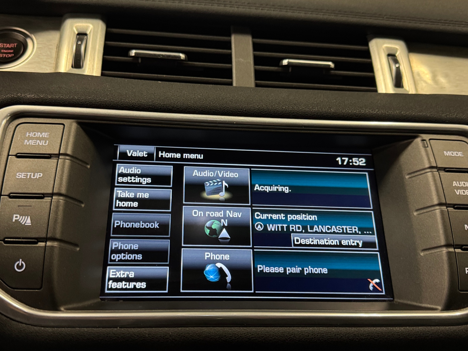 Thumbnail: 2014 Land Rover Range Rover Evoque - 3