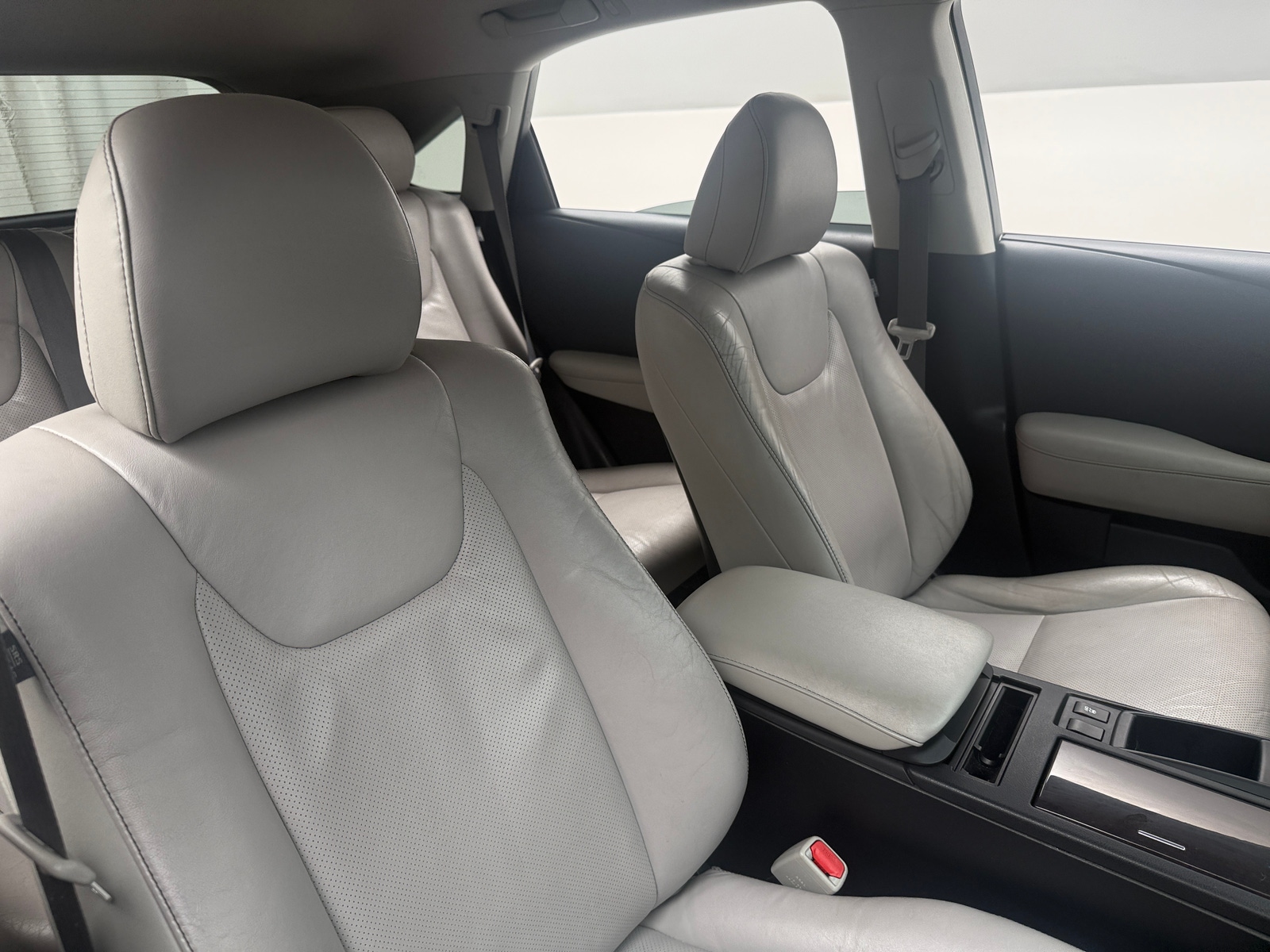 Thumbnail: 2015 Lexus RX - 2