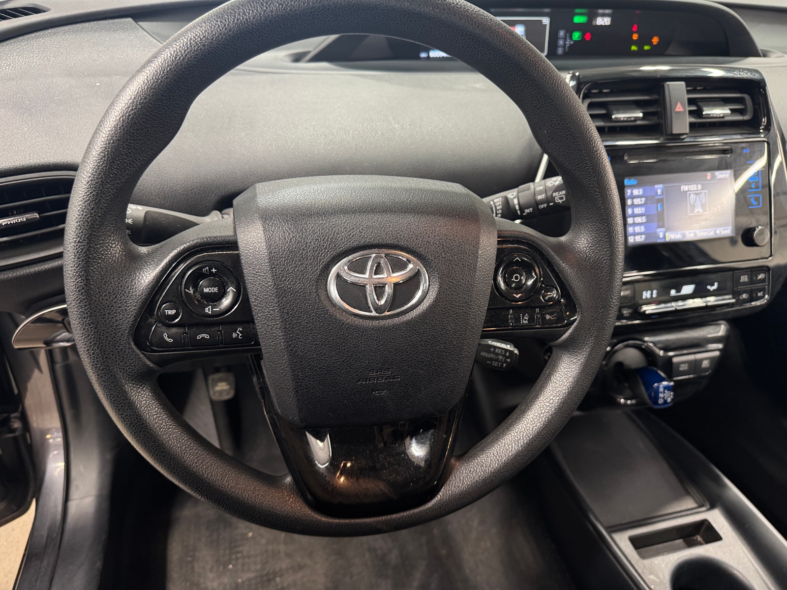 Thumbnail: 2019 Toyota Prius - 5