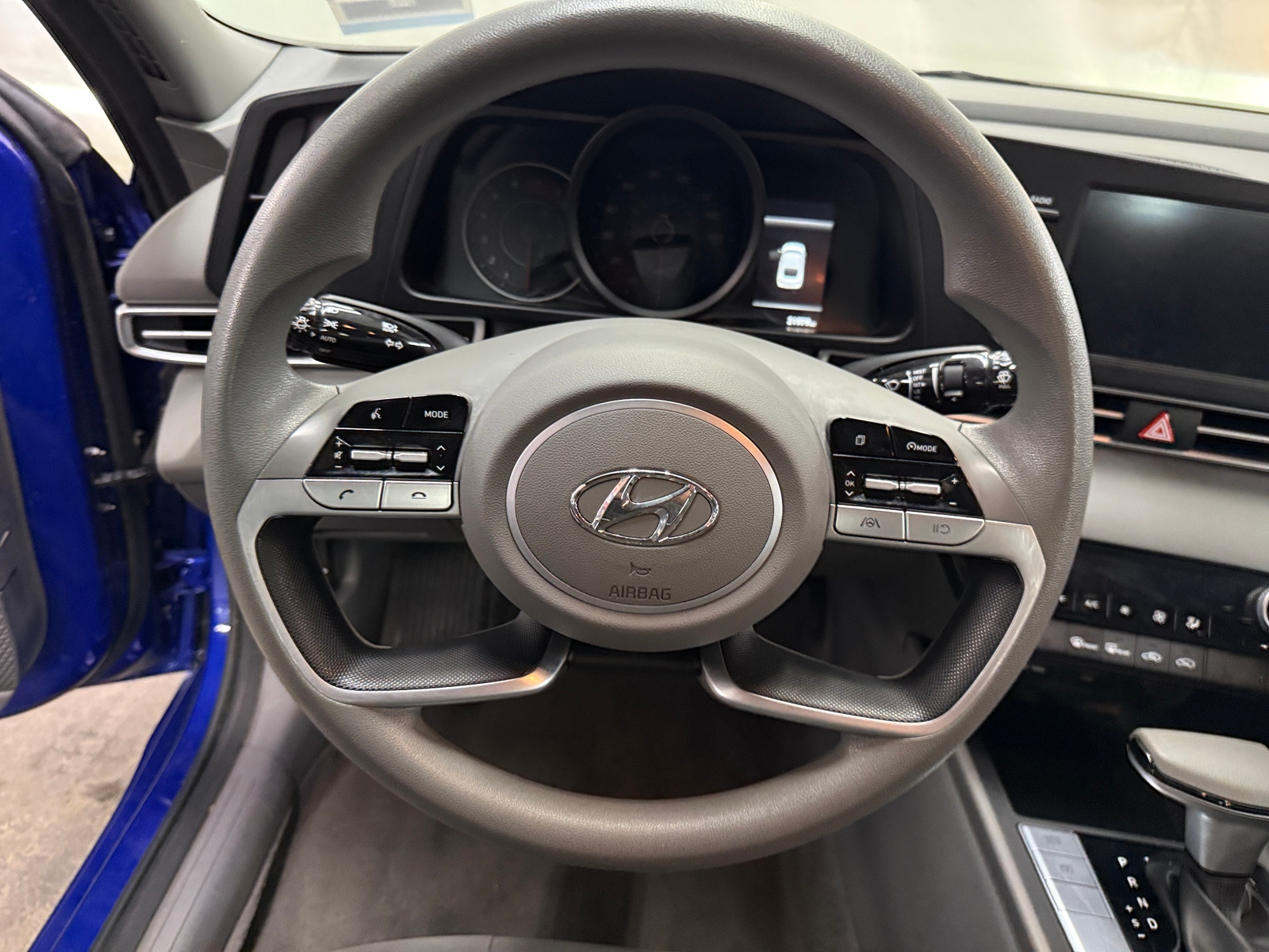 Thumbnail: 2023 Hyundai Elantra - 5