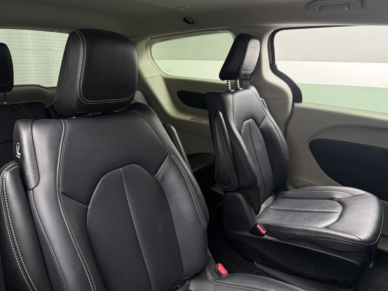 Thumbnail: 2024 Chrysler Pacifica - 5