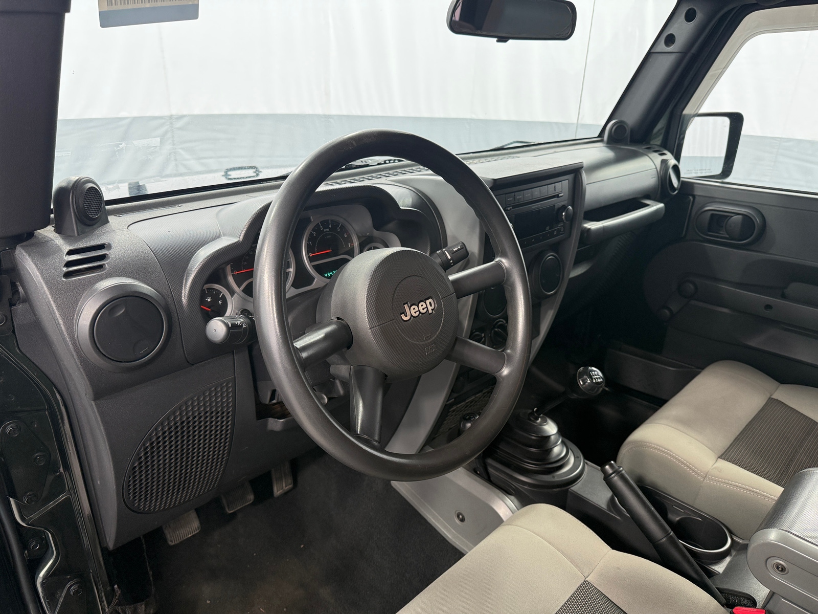 Thumbnail: 2010 Jeep Wrangler - 3
