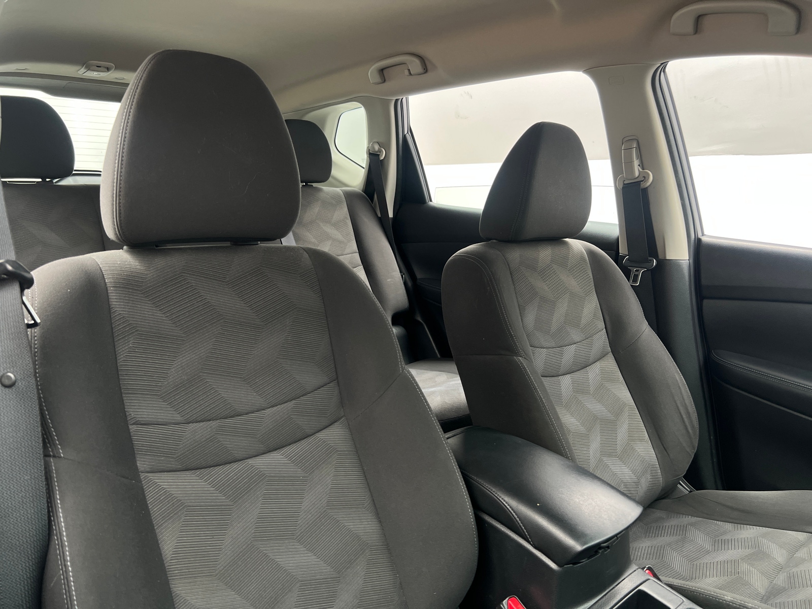 Thumbnail: 2016 Nissan Rogue - 2