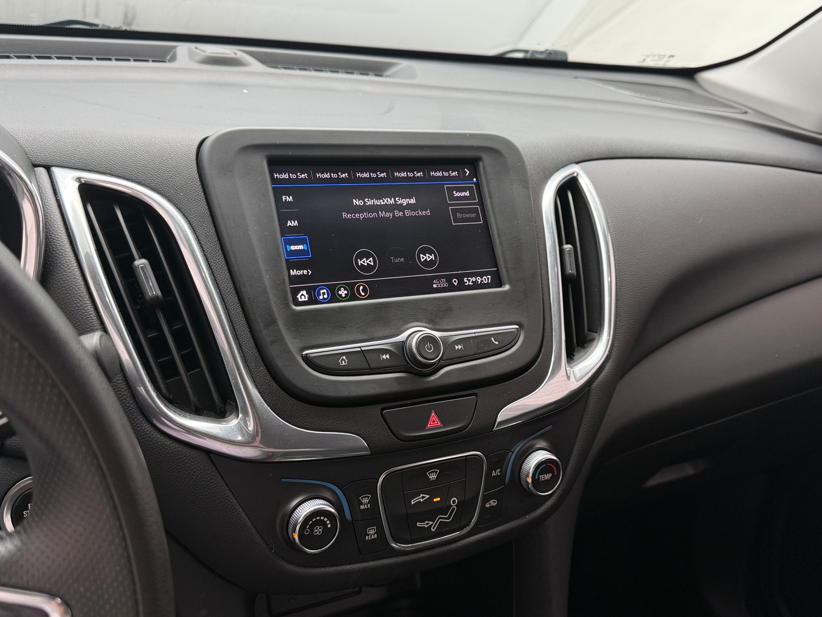 Thumbnail: 2021 Chevrolet Equinox - 4