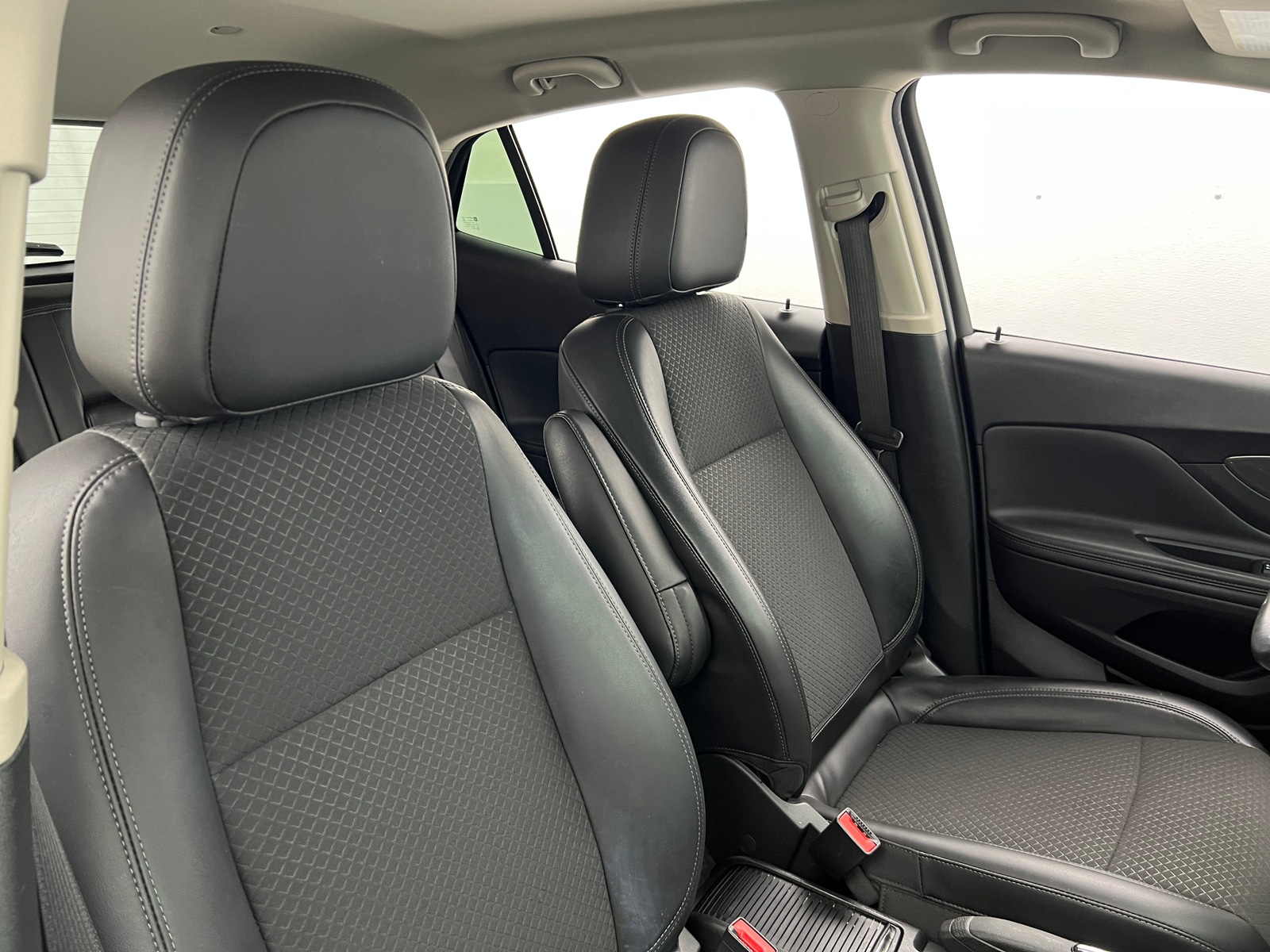 Thumbnail: 2022 Buick Encore - 2